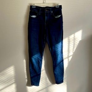 LUCKY BRAND SKINNY JEANS